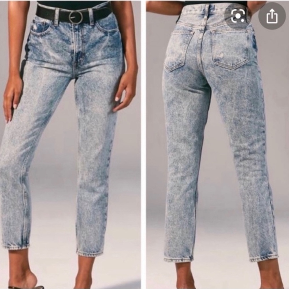 Abercrombie High Rise Mom jeans - 24S Short Inseam